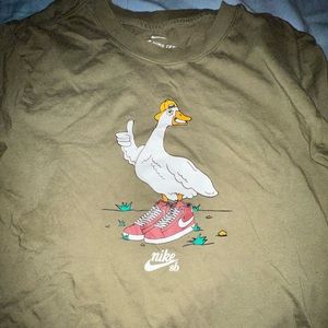 Nike sb tee